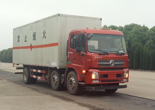 DFH5250XRQBXV易燃气体厢式运输车燃油公告图片2