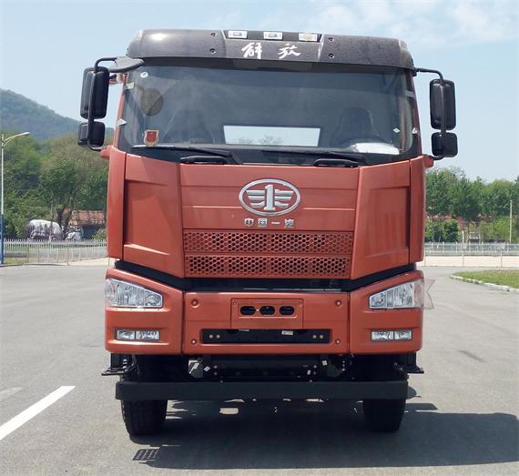 DD5310ZXX车厢可卸式垃圾车燃油公告图片1