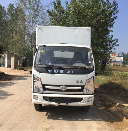 SH5042XXYKFDCMZ1厢式运输车燃油公告图片1