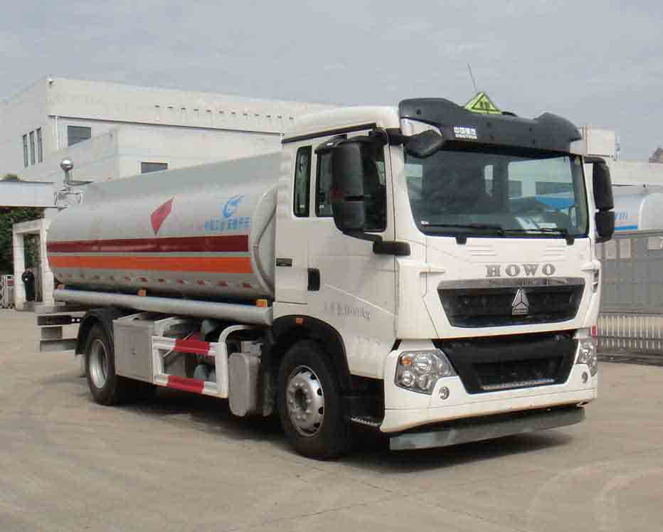 AKL5160GYYZZ01运油车燃油公告图片2