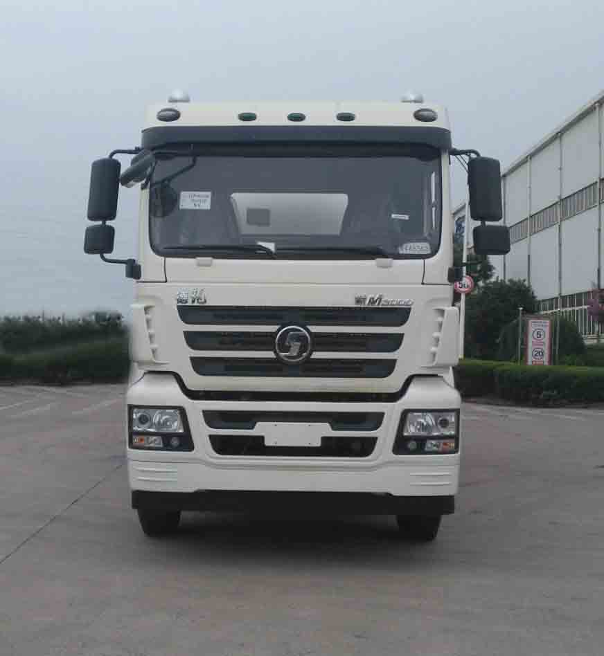 WL5250GFLSX44低密度粉粒物料运输车燃油公告图片1
