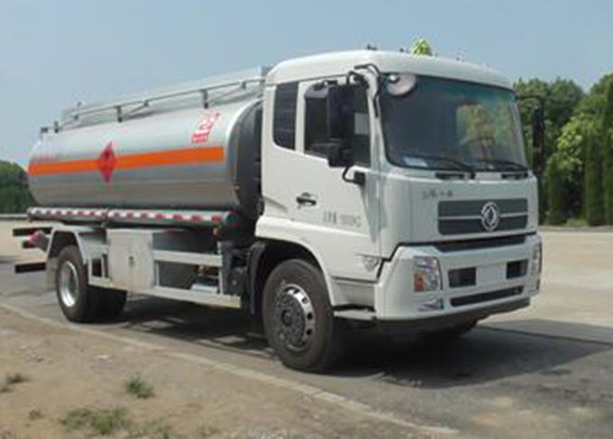 SLS5180GRYD5A易燃液体罐式运输车燃油公告图片2