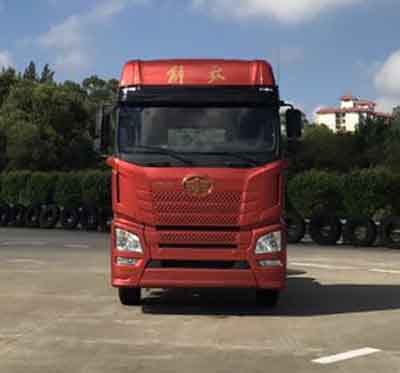 CA4250P26K15T1E5A80平头柴油牵引车燃油公告图片1