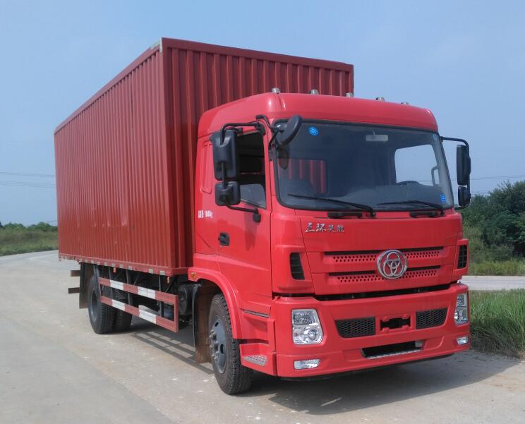 STQ5182XYKN5翼开启厢式车燃油公告图片2