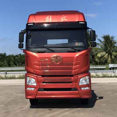 CA4250P26K15T1E5A80平头柴油牵引车燃油公告图片1