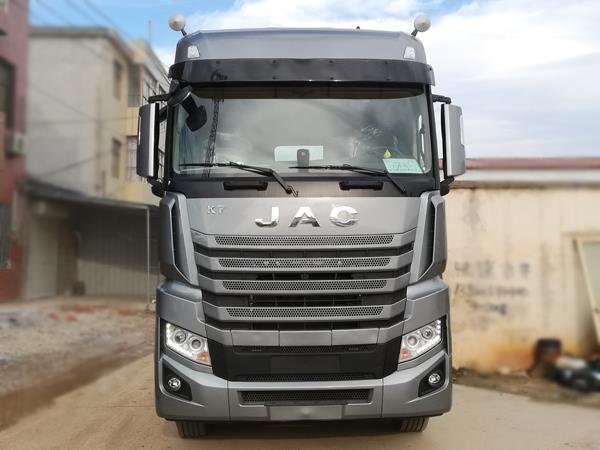 HFC4252P13K8E33S8QV牵引汽车燃油公告图片1