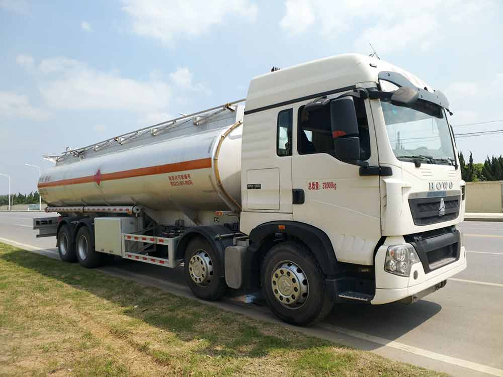 SGZ5321GYYZZ5T5铝合金运油车燃油公告图片2