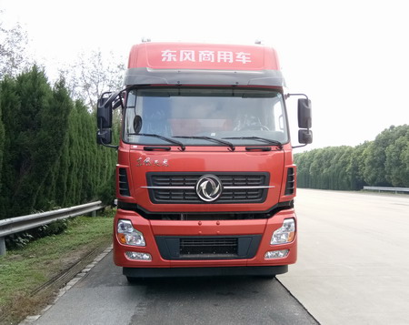 DFH5311XYKAX1V翼开启厢式车燃油公告图片1