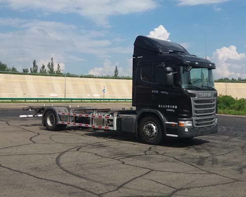 ZJV5180ZKXSD5车厢可卸式汽车(牵引货车)燃油公告图片2