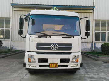 XKC5180XQY5D爆破器材运输车燃油公告图片1