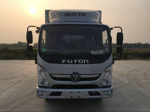 BJ5045XXY-FA厢式运输车燃油公告图片1