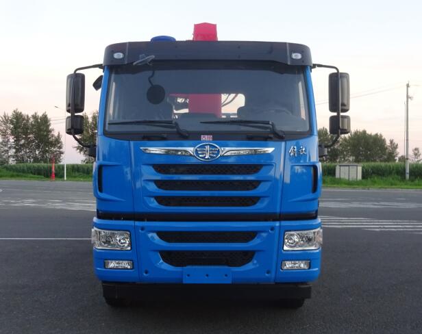 TGH5310JSQJ5随车起重运输车燃油公告图片1