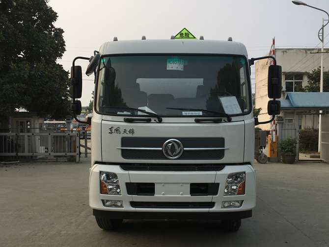 SLS5180GRYD5易燃液体罐式运输车燃油公告图片1