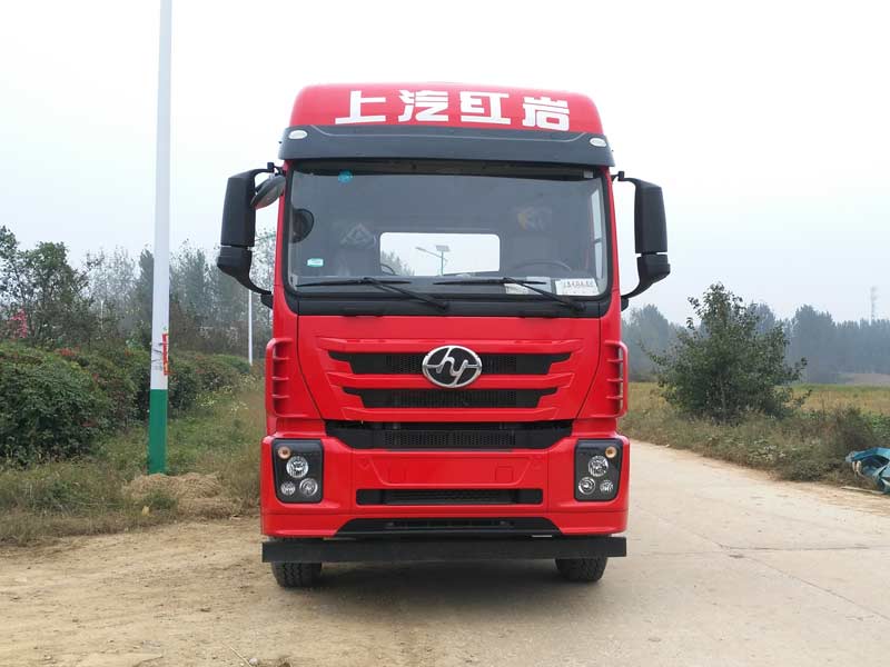 CQ4256ZTVG334半挂牵引汽车燃油公告图片1
