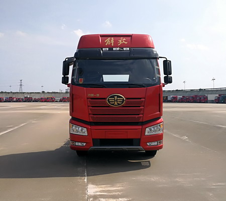CA4250P66K24T1A3E5平头柴油半挂牵引汽车燃油公告图片1