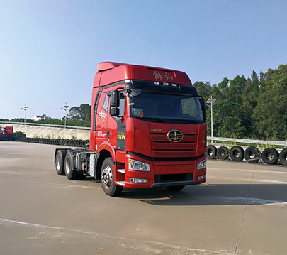 CA4250P66K24T1E5平头柴油半挂牵引汽车燃油公告图片2