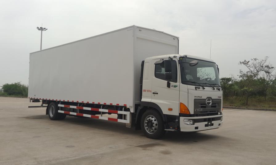 YC5180XYKFH8JW5翼开启厢式车燃油公告扩展图片1