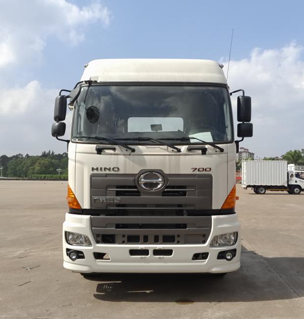 YC4250SS1EL5牵引汽车燃油公告图片1