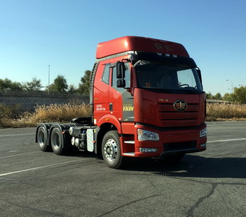 CA4250P66K24T2A1E5平头柴油半挂牵引汽车燃油公告图片2