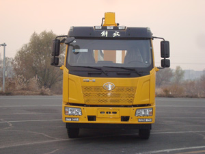CSJ5150JSQ5随车起重运输车燃油公告图片1