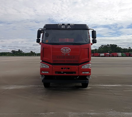CA3310P63K1LT4E5平头柴油自卸汽车燃油公告图片1