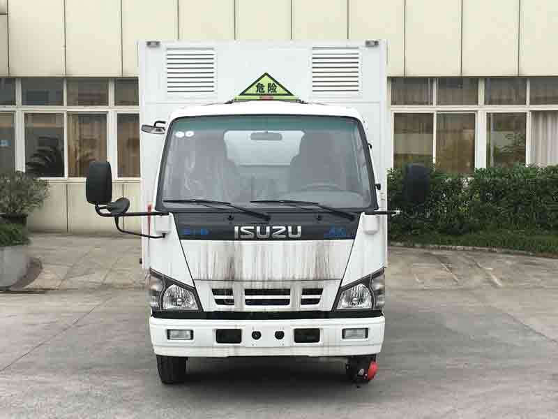 QL5040XRQA5HAJ易燃气体厢式运输车燃油公告图片1