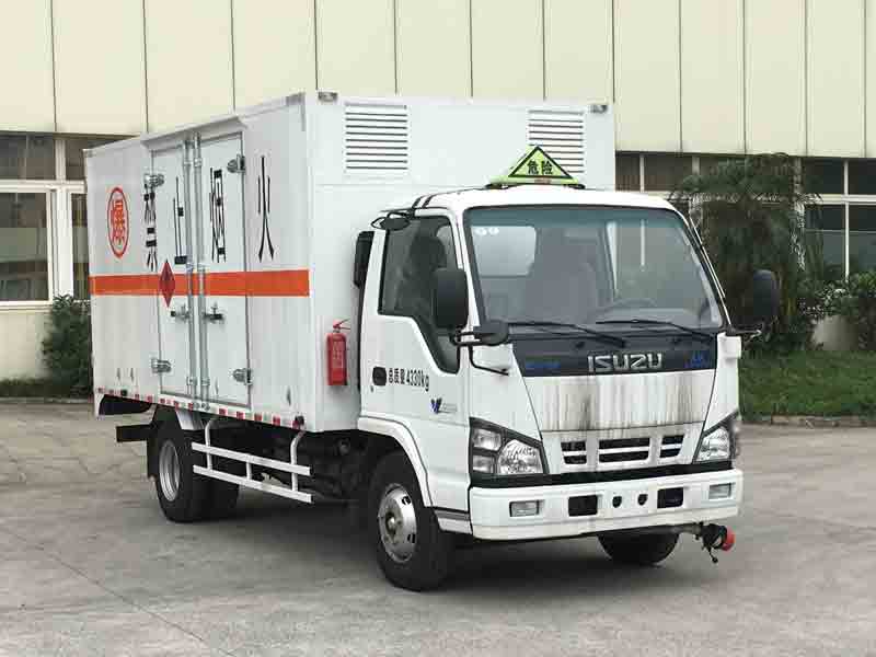 QL5040XRQA5HAJ易燃气体厢式运输车燃油公告图片2