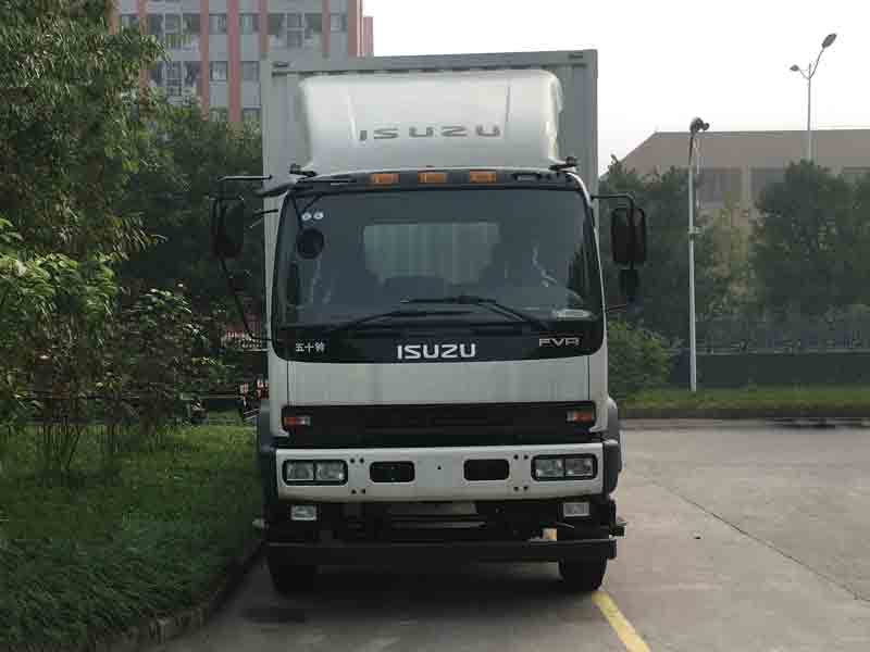 QL5180XXYXRFRJ厢式运输车燃油公告图片1