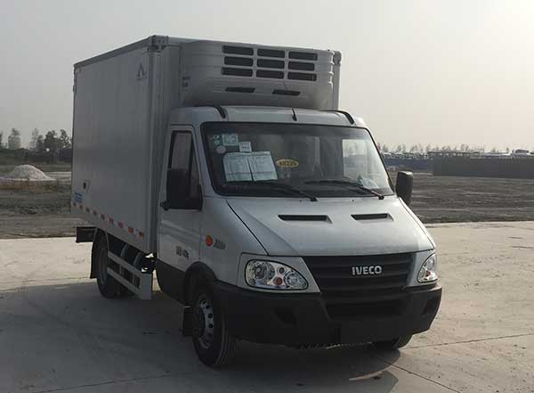KFT5041XLC57冷藏车燃油公告图片2