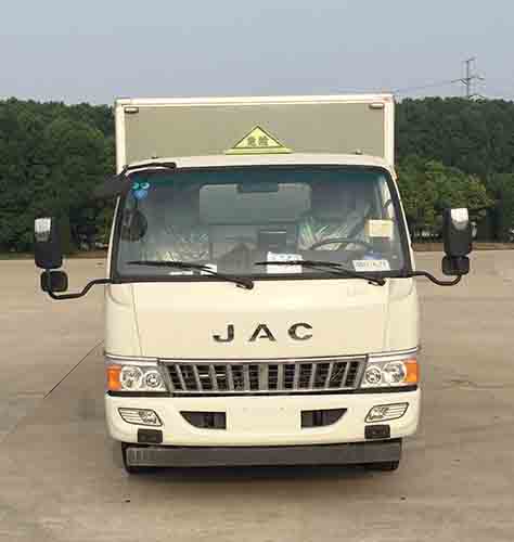 HYJ5100XQYB1爆破器材运输车燃油公告图片1
