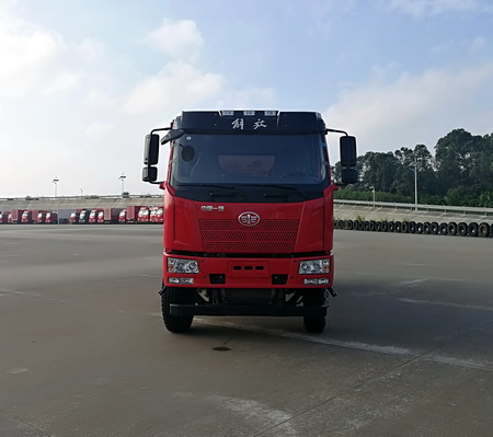 CA3180P62K1L2E5平头柴油自卸汽车燃油公告图片1