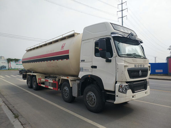 SGZ5310GFLZZ5T7低密度粉粒物料运输车燃油公告图片2