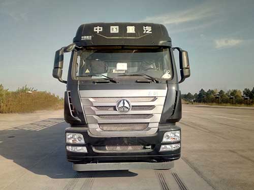 ZZ5315CCYN466WE1仓栅式运输车燃油公告图片1
