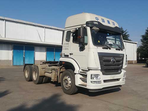 ZZ4255N3246E1牵引汽车燃油公告图片2