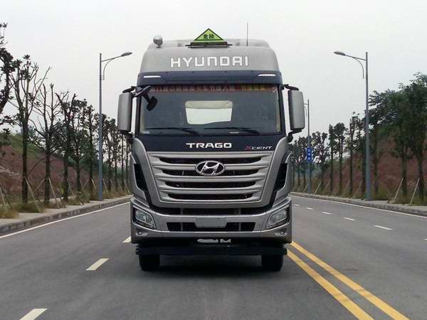 CHM4250KPQ49WXPV危险品牵引汽车燃油公告图片1
