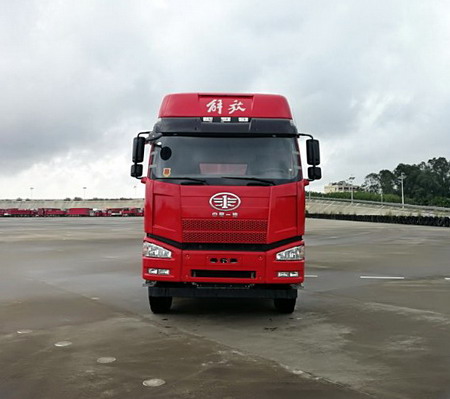 CA3310P66K24L5T4AE5平头柴油自卸汽车燃油公告图片1