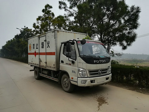BJ5049XRQ-FD易燃气体厢式运输车燃油公告图片2
