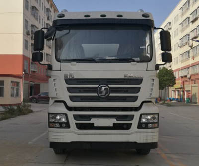 CLW5250GFLS5低密度粉粒物料运输车燃油公告图片1