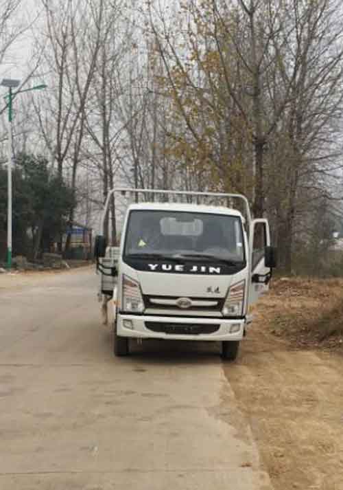 SH1042KBDBNZ载货汽车燃油公告图片1