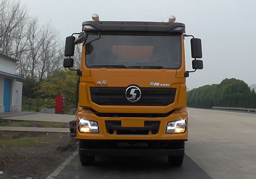 EXQ5258TZLSX1渣料运输车燃油公告图片1
