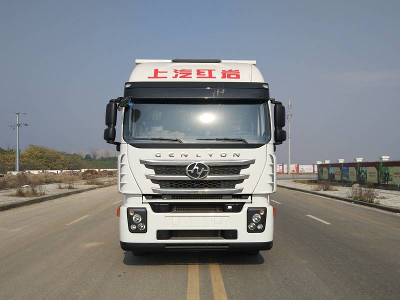 CQ5186XYKHMVG701翼开启厢式车（牵引货车）燃油公告图片1
