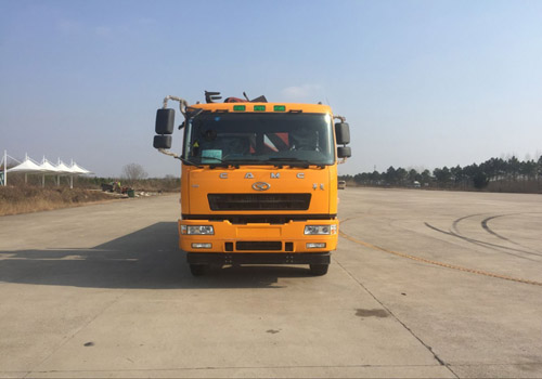 CLQ5310JSQ5HN随车起重运输车燃油公告图片1