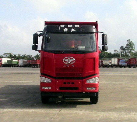 CA3310P63K1L1T4E5平头柴油自卸汽车燃油公告图片1