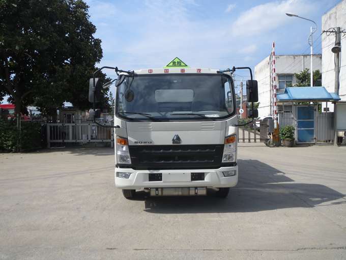 SLS5100GJYZ5C飞机加油车燃油公告图片1