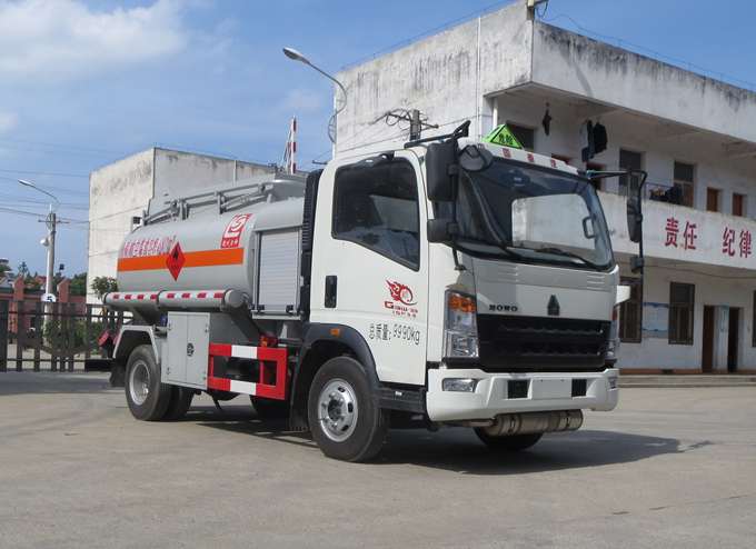 SLS5100GJYZ5C飞机加油车燃油公告图片2