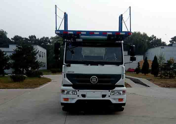 ZZ5181TBQN421GE1车辆运输半挂牵引车燃油公告图片1