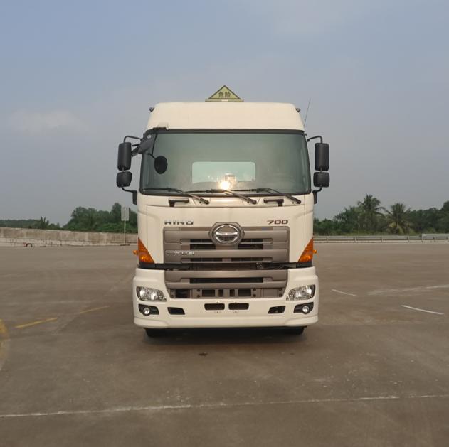 YC4250SS1EL5W危险品牵引汽车燃油公告图片1