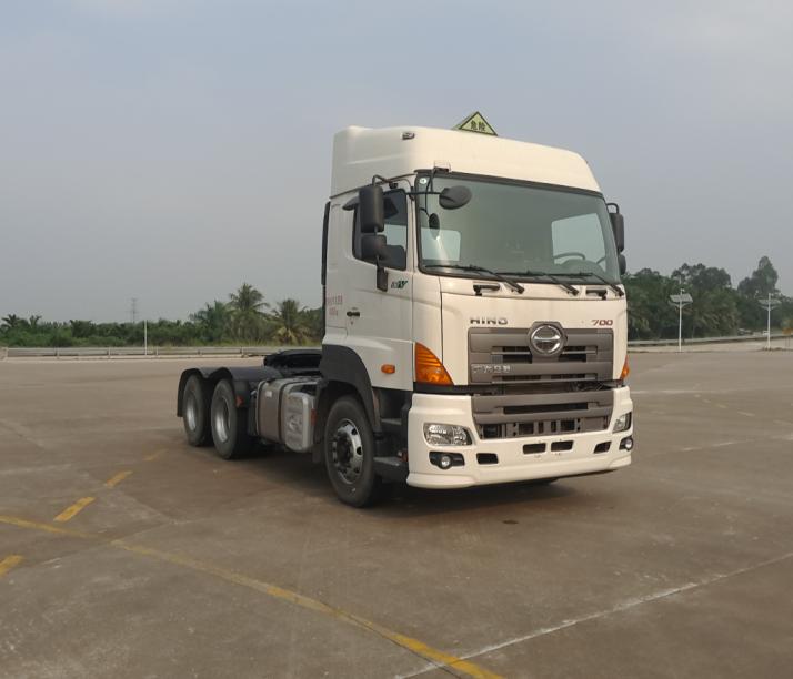 YC4250SS1EL5W危险品牵引汽车燃油公告图片2