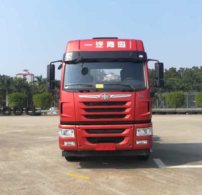 CA4180P1K2E5A80平头柴油牵引车燃油公告图片1