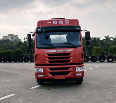 CA4186P1K2E5A80平头柴油牵引车燃油公告图片1